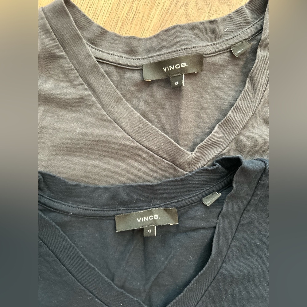 Vince tshirts size xl